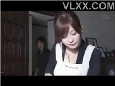 Anh xã đi công chuyện, vợ ở nhà bị người yêu của chị gái cưỡng hiếp